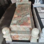 سنگ مزار طهران