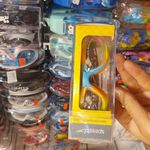 پوشاک و لوازم ورزشی کاپیتان