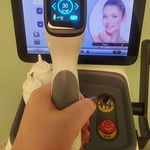 کلینیک پوست مو زیبایی آرا