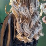 متخصص رنگ و لایت