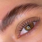 خدمات تخصصی اکستنشن مژه و لیفت