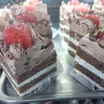 شیرینی سرای لاله Eshtehard