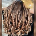 استودیو زیبایی دریا