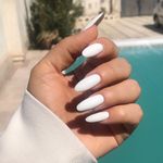 مرکز تخصصی خدمات کاشت ناخن مهشید رستگاری