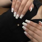 خدمات تخصصی ناخن نگین