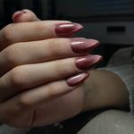 خدمات تخصصی ناخن نگین