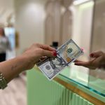 سالن زیبایی الودی