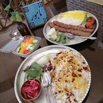 رستوران سنتی آریا