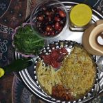 رستوران خاله فاطمه وخالو شهریار