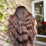 سالن تخصصی رنگ و لایت،احیا و کراتین دیبا