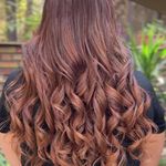 سالن زیبایی و آرایشگاه زنانه نازبانو