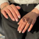 خدمات تخصصی ناخن آتوسا