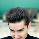 آرایشگاه مردانه نیاوران (عارف جلائیان)