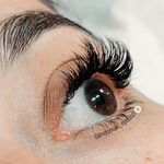 خدمات تخصصی اکستنشن مژه و لیفت