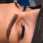 خدمات وآموزش میکروبلیدینگ هانیه میری