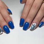 خدمات تخصصی کاشت ناخن ستایش