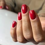 نسیم همدانی آموزش وخدمات تخصصی ناخن،کوهک