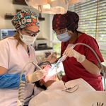 دندان پزشکی دکتر فرناز صالحی