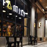 کافه رستوران فمیلی