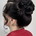 آکادمی زیبایی عطر مینا