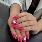 خدمات تخصصی ناخن شقایق