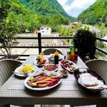 رستوران نگین سبز