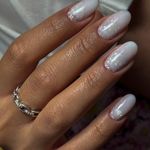 خدمات تخصصی ناخن و مژه آلما