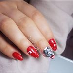 کاشت ناخن و رنگ و مش الهام حدادپور