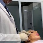 كلينيک پوست ، مو وزیبایی رزهای طلايی