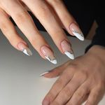 مرکز تخصصی ناخن و مژه منصوره بختیاری