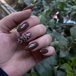 سالن زیبایی و آرایشگاه زنانه نازبانو