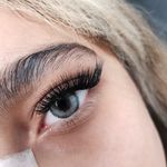 خدمات کاشت مژه و لیفت شبنم