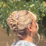آرایشگاه و آموزشگاه زنانه (مون بيوتی)