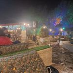 باغ و رستوران شاندیز