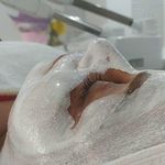 خدمات تخصصی پوست مریم همراه با اسپا صورت