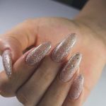 خدمات تخصصی ناخن نگین