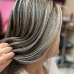 سالن زیبایی نسرین بیات(آفر رنگ و لایت)