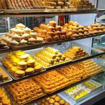 شیرینی سرای توتک تبریزی