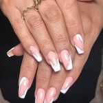 سالن زیبایی و مرکز تخصصی کاشت ناخن هلنا