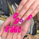 سالن زیبایی و مرکز تخصصی کاشت ناخن هلنا