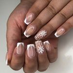 سالن زیبایی و مرکز تخصصی کاشت ناخن هلنا