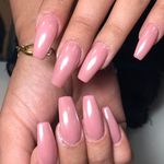 سالن زیبایی و مرکز تخصصی کاشت ناخن هلنا