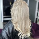 سالن  تخصصی رنگ و لایت مو  آنیتا طهرانی