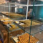 شیرینی سرای بله برون