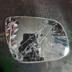 شیشه اتومبیل و قفل فرهاد