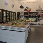 نان و شیرینی لادن غرب