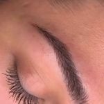 متخصص در آرايش دائم صورت