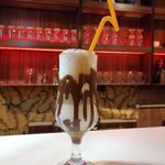 کافه سنتی ایران زمین