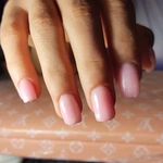 کاشت ناخن لاهیجان