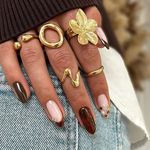 سالن تخصصی کاشت ناخن و مژه ثمینه حجازیان